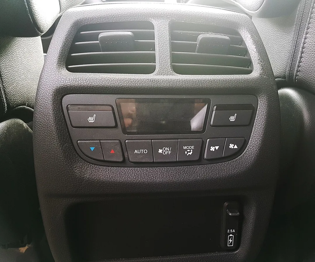 Climate control panel