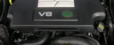 Range Rover TDV8 engine bay